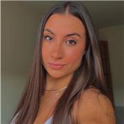 Profesora de todas las asignaturas hasta el nivel de bachillerato